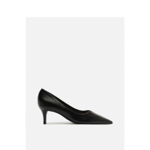 Scarpin Preto Couro Salto Baixo Fino